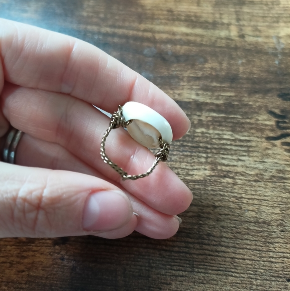 🌴3/15🌴 Shell ring - Picture 2 of 4